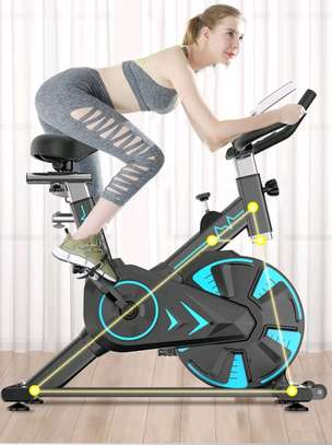 Vélo fitness pour appartement.. Cardio image 8