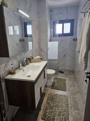 Appartement moderne lumineux avec climatisation intégrée image 7