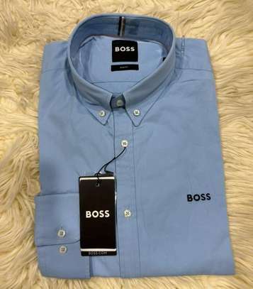 BOSS chemise col boutonné coupe classique image 3