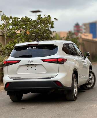 Toyota highlander 2023 4cylindre image 13