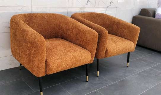 fauteuils modernes tissu bouclé camel image 4