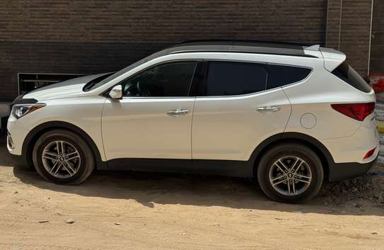 Hyundai Santafe 2017 full options 4x4 image 11