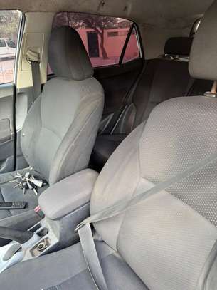 TOYOTA AURIS 2012 image 8