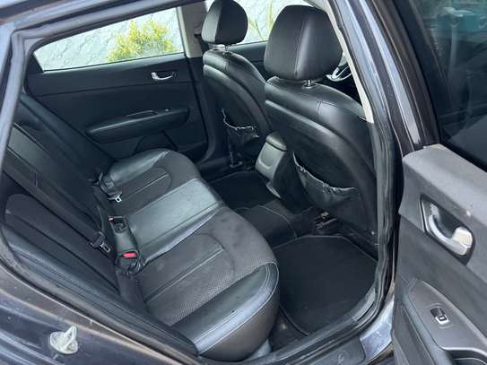 Kia optima 2017 full option image 8