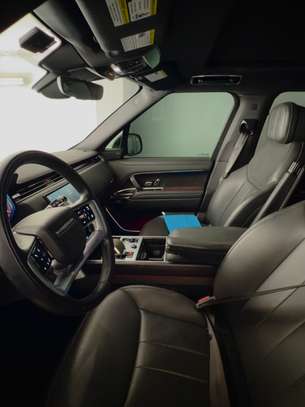 Range Rover P400 2023 (Prix légèrement négociable) image 8