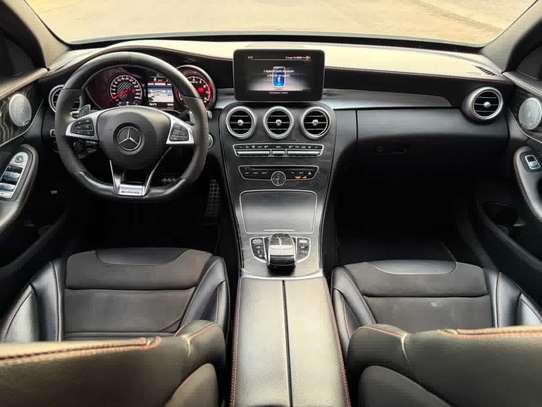 Mercedes Benz 2018 image 3