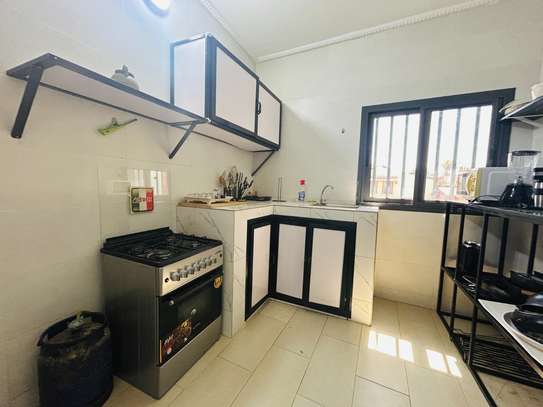 Appartement meublé aux Almadies image 7