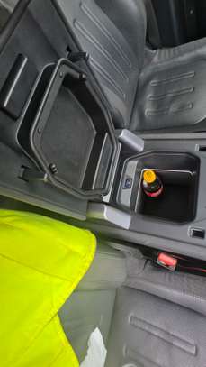 land rover Defender diesel image 5