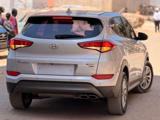 HYUNDAI TUCSON EVGT 4WD 2016 image 6