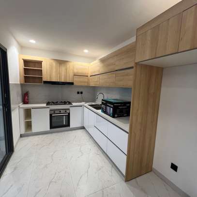 Appartement à louer  au Point E image 10