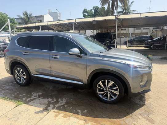 HYUNDAI SANTA FE 2019 image 5