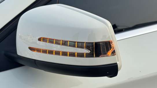 MERCEDES GLA200 image 7