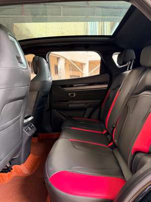 Jetour SUV 5 portes noir avec éclairage LED avant image 8