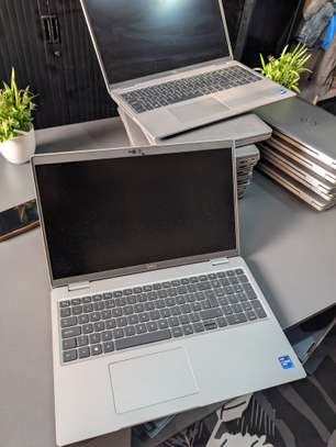 Dell latitude 5520 i7 11th gen 16gb ram ordinateur portable image 9