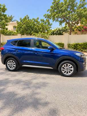 Hyundai Tucson automatique à louer à Saly image 4