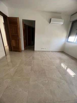 Appartement F4 de haut standing au virage image 11