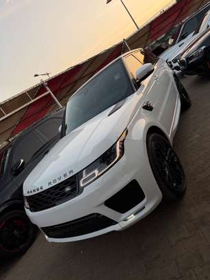 Range Rover Sport SUPERCHARGED image 8
