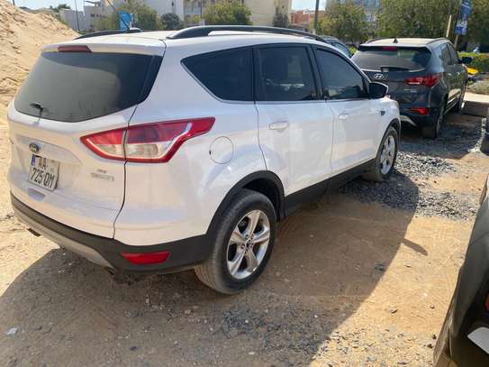 Ford Escape image 6