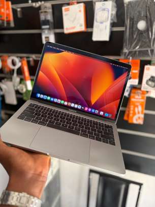 MacBook Pro core i7 écran Retina 13pouce 2017 image 4