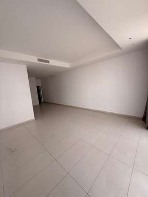 Appartement à louer sur la corniche face école américaine image 5