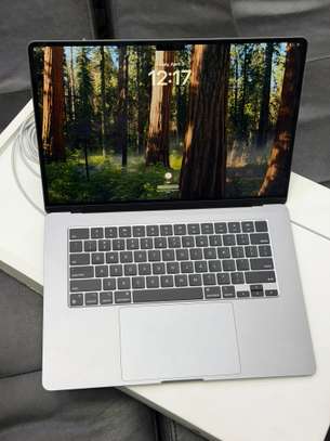 MacBook Air M3 2024 15pouces image 3