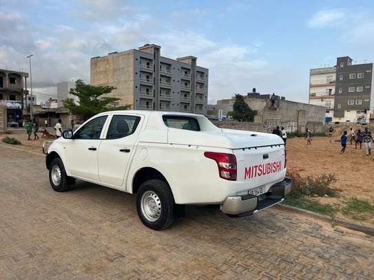 MITSUBISHI L200 DOUBLE CABINE image 6