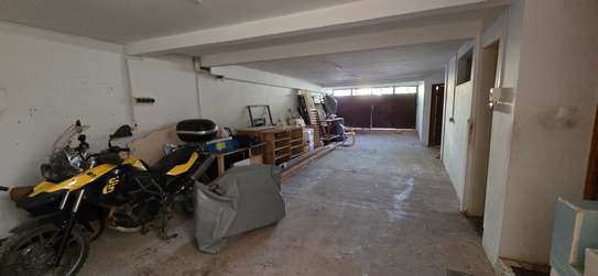 Vente Villa Cité Biagui /Produit atypique à gros potentiel. image 9