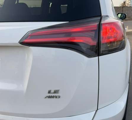 Toyota rav4 2017 AWD image 7