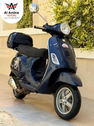 Vespa LX 125 image 4
