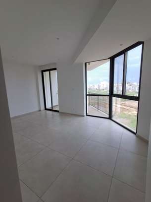 NGOR ZONE DE RECASEMENT : 220 M2 DE LUMINOSITÉ image 9
