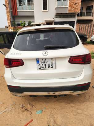 Mercedes benz GLC300 image 14