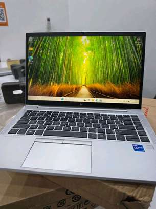 HP elitebook 840 G8 image 3
