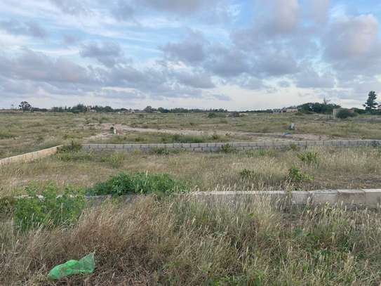 Vente de terrains de 150m2 près du Lac rose image 7
