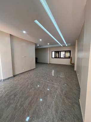DUPLEX F4 À LOUER – OUAKAM image 8