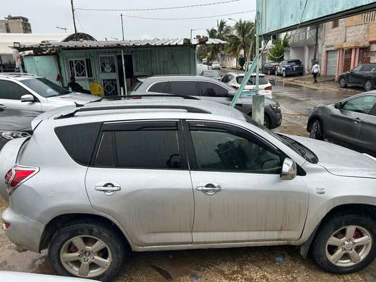 TOYOTA RAV 4 année 2007 image 7
