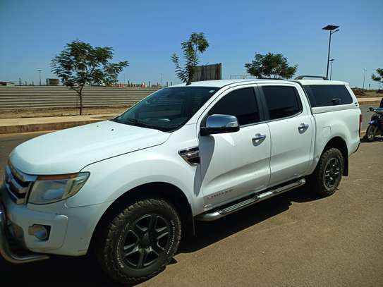FORD RANGER 3.2L LIMITED DIESEL AUTOMATIQUE TBE image 2