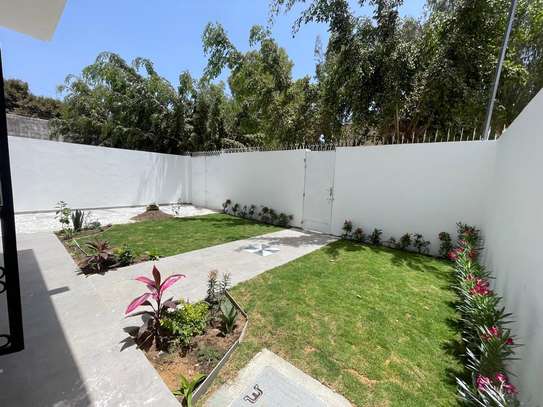 Loft /villa à louer aux Almadies image 8