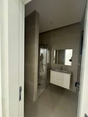 Appartement de 3 chambres au point e lumineux a louer image 5