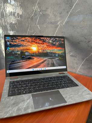 Lenovo yoga,core i7 image 2