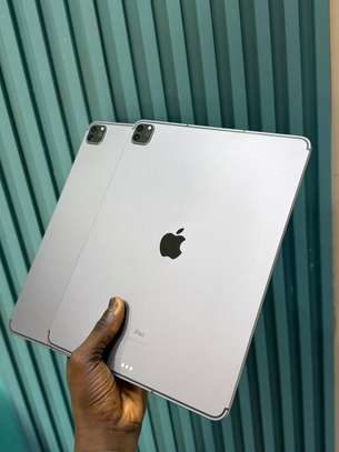 iPad Pro 12.9” (5ᵉ Génération) – Puissance M1 🚀 image 2