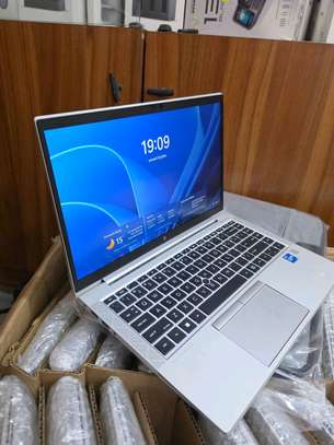 HP elitebook 840 G8 image 3