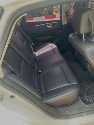 LOCATION DE RENAULT SM6 image 6