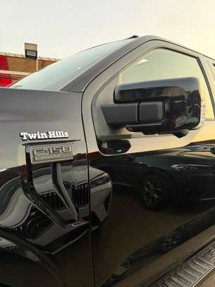 Ford F150 Lariat 2025 image 6