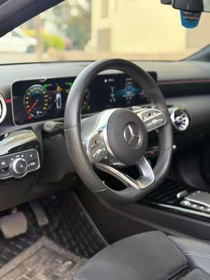 Mercedes-Benz Modèle : Classe A 200 - 4 Matic Année :   2020 image 5