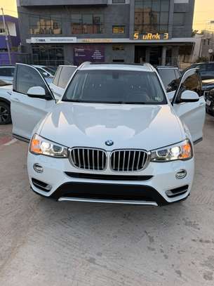 BMW X3 xDrive28i xLine image 3