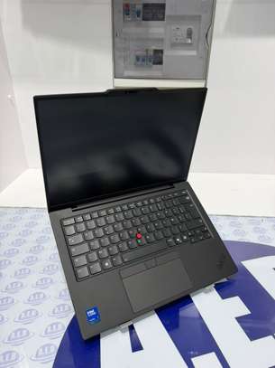 Lenovo thinkpad x1 carbon gen 13 image 4