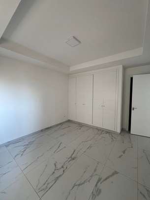 F4 neuf à vendre aux Almadies image 9