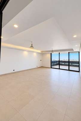 Appartement F5 en ville avenue djily mbaye vue sur mer image 6