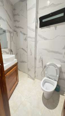 Appartement entièrement meublé à vendre à Liberté 1 image 10