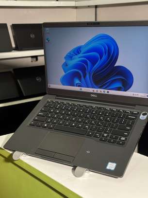 Dell latitude 7300 image 3